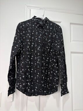 Club Monaco Black Floral Slim-Fit Button-Up